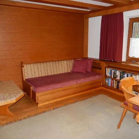 Gollner Apartment *